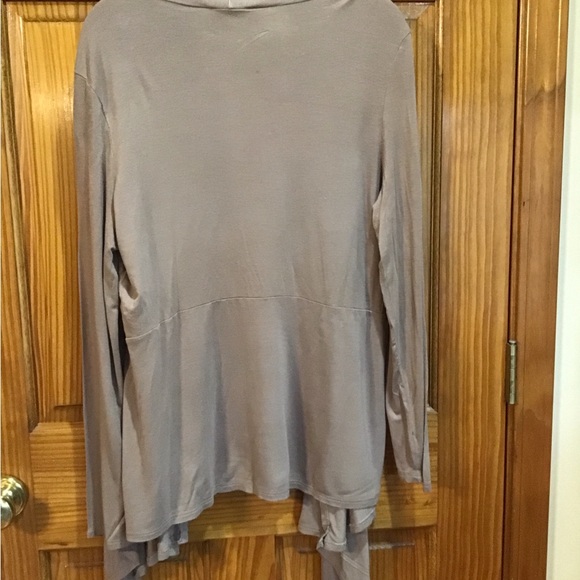 Women’s size extra-large, June K long sleeve, lightweight sweater, /wrap - Picture 2 of 4